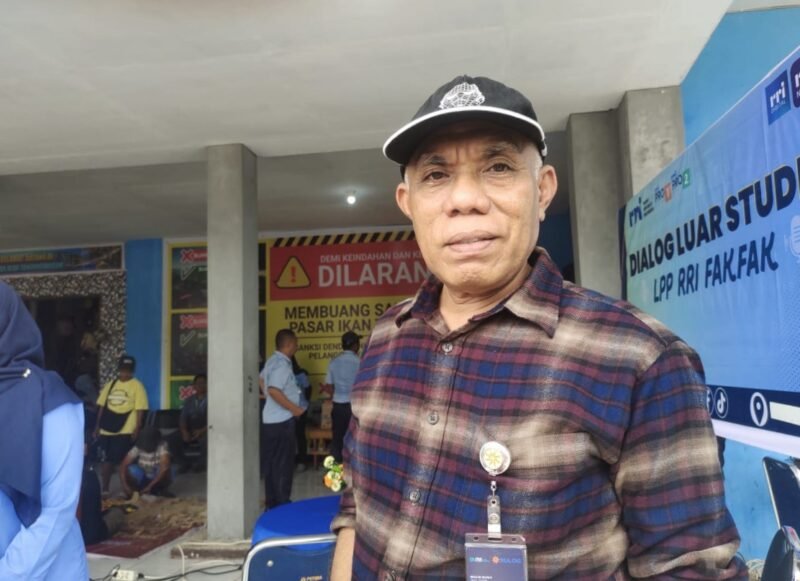 Foto. Kepala Badan Urusan Logistik (Bulog)  Fakfak Ibrahim Wairoy memastikan bahwa stok beras di gudang mereka cukup hingga akhir tahun 2024