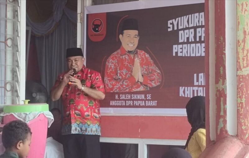 acara syukuran atas pelantikan Haji Saleh Siknun sebagai anggota Dewan Perwakilan Rakyat (DPR) Papua Barat untuk periode 2024-2029. Acara ini berlangsung pada hari Sabtu, 5 Oktober 2024, di Posko Tikar Rasa, Jalan Warahmade, Kelurahan Danaweria. (Dok. papuatengah.tagarutama.com)