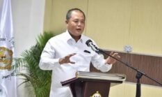 Juliyatmono Dorong Gaji Guru Capai Rp 25 Juta: Guru adalah Fondasi Peradaban