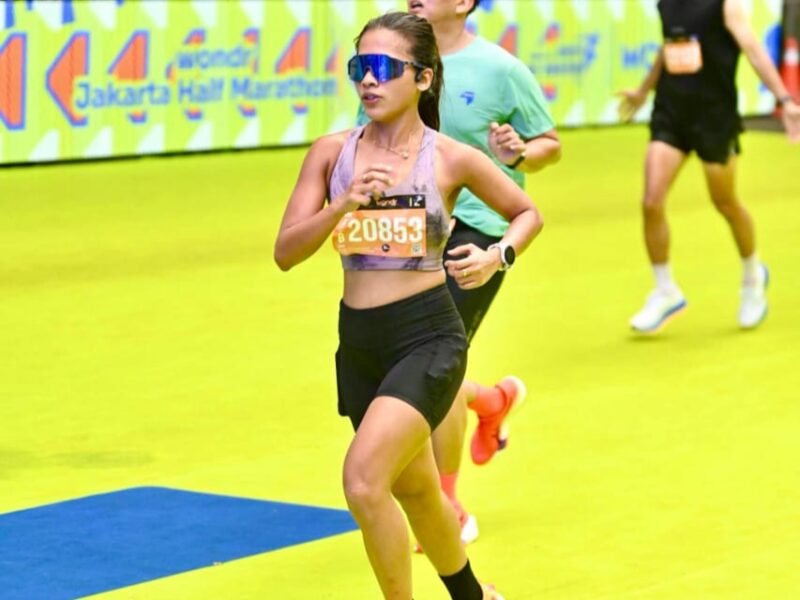 Siti Shafia Rizmarini Ilham, S. Psi., M.M., CHCP-A . Saat mengikuti Jakarta Running Festival ( Jakarta Marathon) - (foto : dok pribadi).