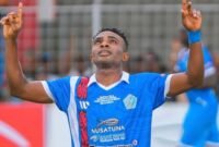 pemain naturalisasi tersebut yakni mantan pemain PSBS Biak, Osas Saha  (foto: ist)
